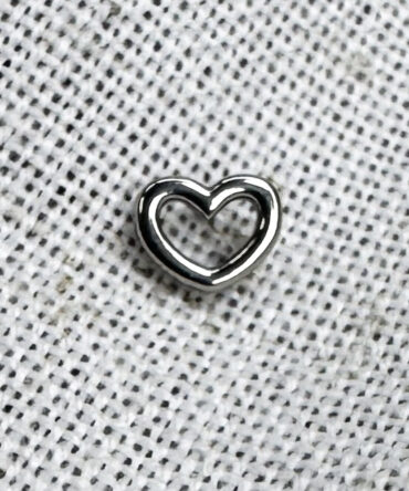 Labret Heart Line